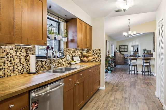 5298 JADE CIRCLE, Belle Isle, FL 32812