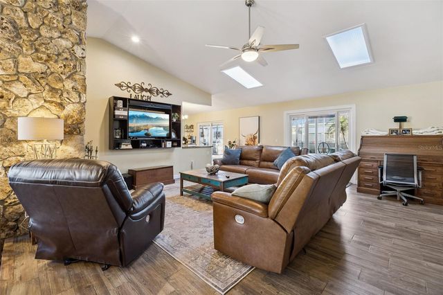 5298 JADE CIRCLE, Belle Isle, FL 32812