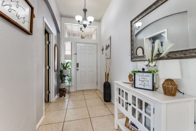 632 Crestview Court, Saginaw, TX 76179