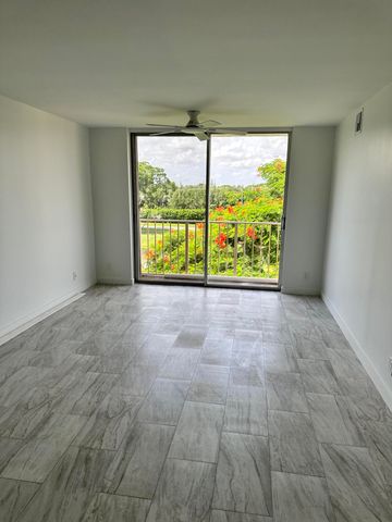 7145 HUNTINGTON Lane 408, Delray Beach, FL 33446