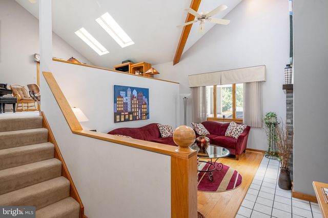40 GIBRALTAR RD, Reading, PA 19606