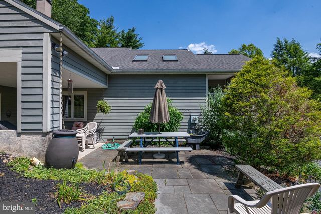 40 GIBRALTAR RD, Reading, PA 19606