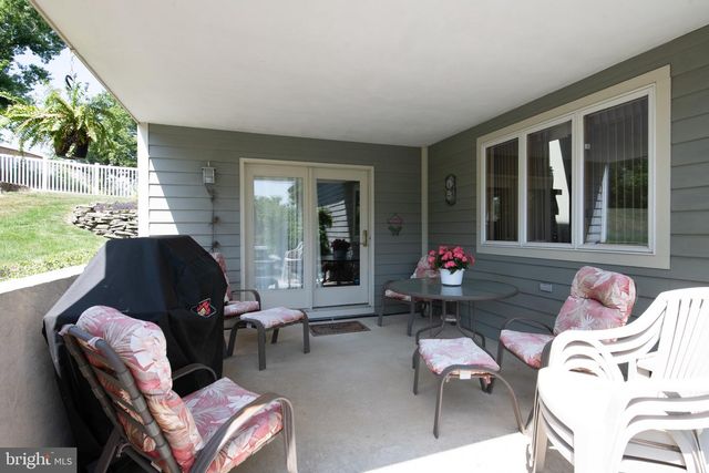 40 GIBRALTAR RD, Reading, PA 19606