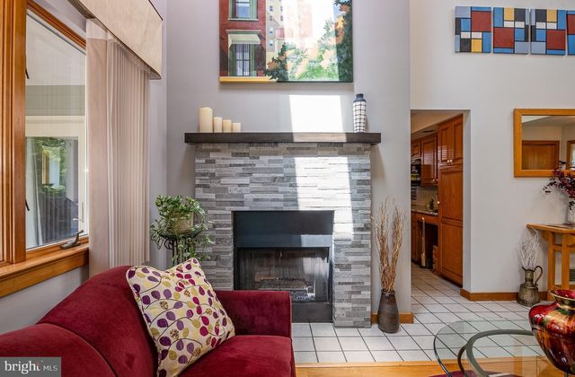 40 GIBRALTAR RD, Reading, PA 19606