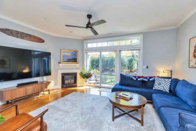 94 Riverwalk Way, Manchester, NH 03101