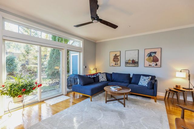 94 Riverwalk Way, Manchester, NH 03101