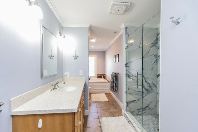 94 Riverwalk Way, Manchester, NH 03101