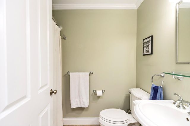 94 Riverwalk Way, Manchester, NH 03101