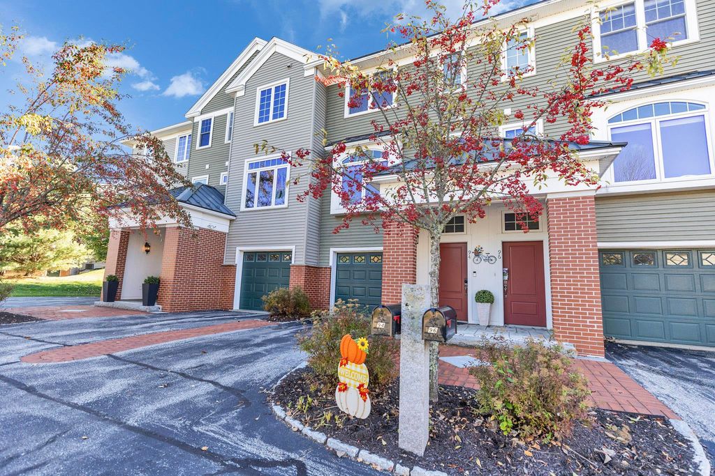 94 Riverwalk Way, Manchester, NH 03101