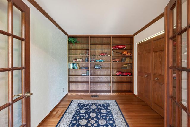 8840 River Heights Way, Inver Grove Heights, MN 55076