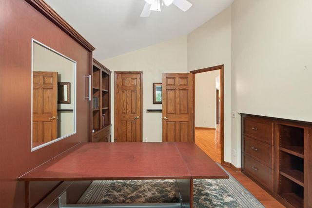 8840 River Heights Way, Inver Grove Heights, MN 55076