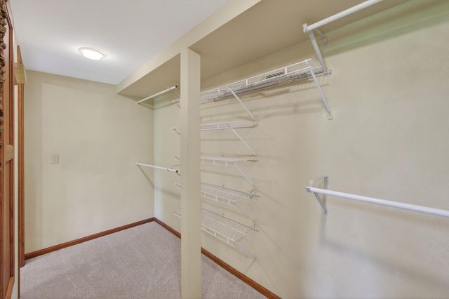 8840 River Heights Way, Inver Grove Heights, MN 55076
