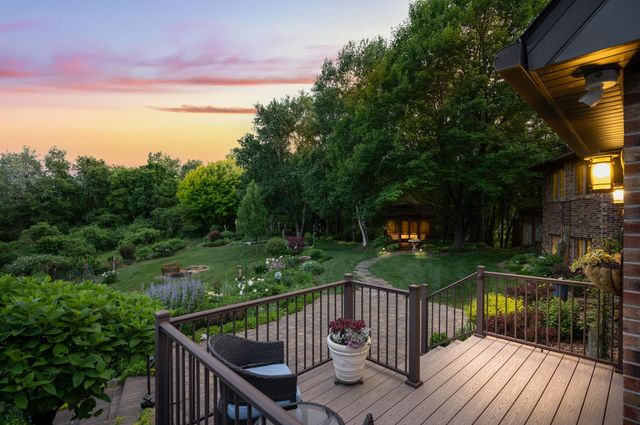 8840 River Heights Way, Inver Grove Heights, MN 55076
