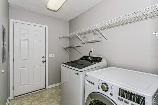 5181 Hawks Nest Dr, Milton, FL 32570