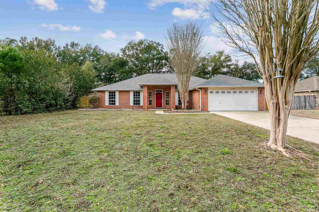 5181 Hawks Nest Dr, Milton, FL 32570