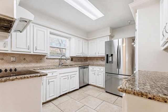 1946 Shadow Rock Drive, Houston, TX 77339