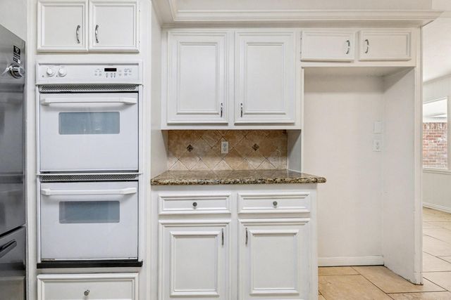 1946 Shadow Rock Drive, Houston, TX 77339