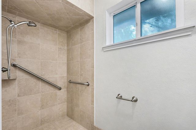 1946 Shadow Rock Drive, Houston, TX 77339