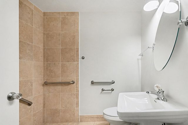 1946 Shadow Rock Drive, Houston, TX 77339