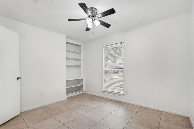 1946 Shadow Rock Drive, Houston, TX 77339