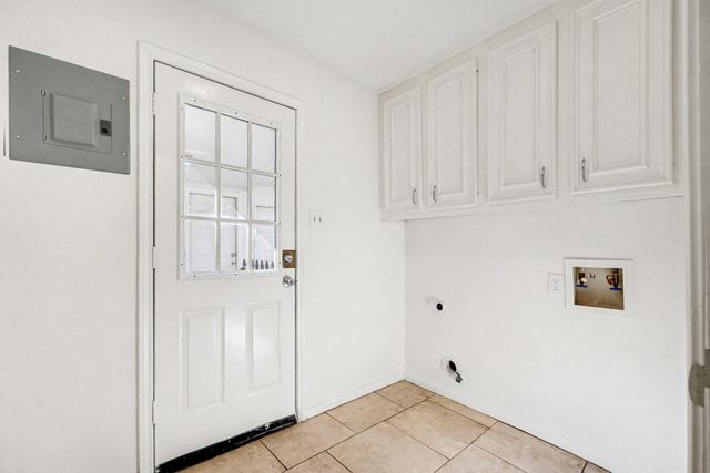 1946 Shadow Rock Drive, Houston, TX 77339