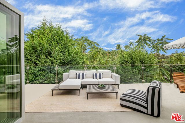 279 Mabery Road, Santa Monica, CA 90402