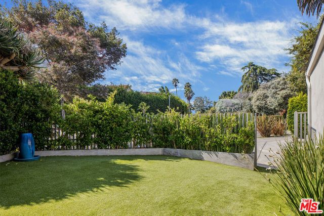 279 Mabery Road, Santa Monica, CA 90402