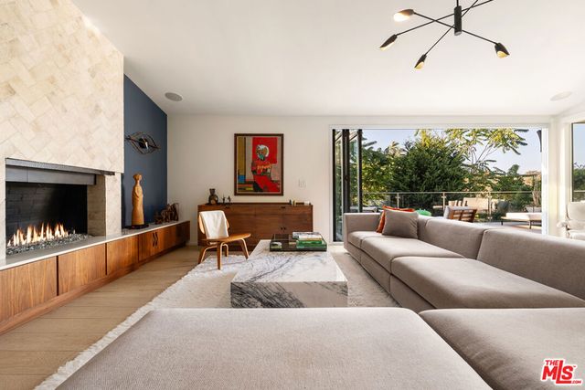 279 Mabery Road, Santa Monica, CA 90402