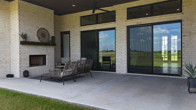 130 Adilynn Trail, Maypearl, TX 76084