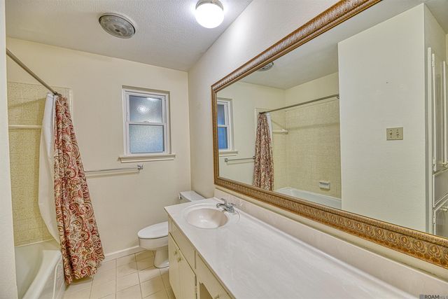 869 Heather Dr, Baton Rouge, LA 70815