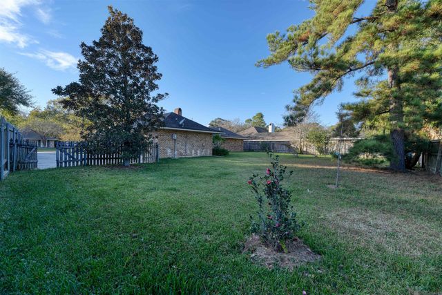 869 Heather Dr, Baton Rouge, LA 70815