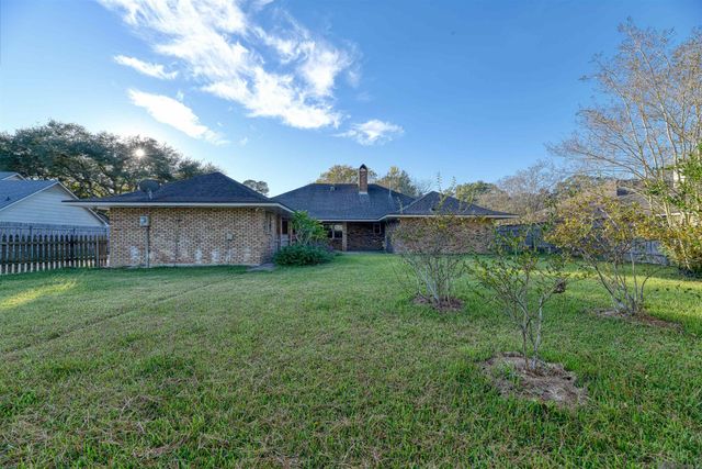 869 Heather Dr, Baton Rouge, LA 70815