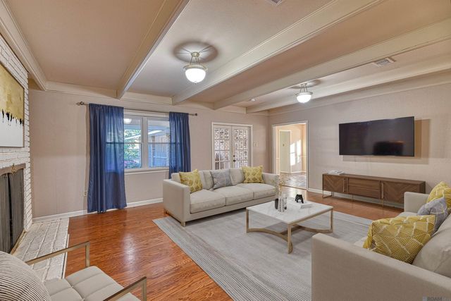 869 Heather Dr, Baton Rouge, LA 70815