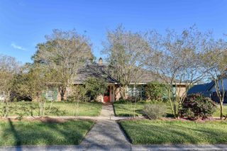 869 Heather Dr, Baton Rouge, LA 70815