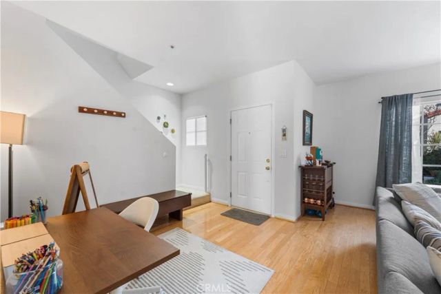 392 S Marengo 105, Pasadena, CA 91101