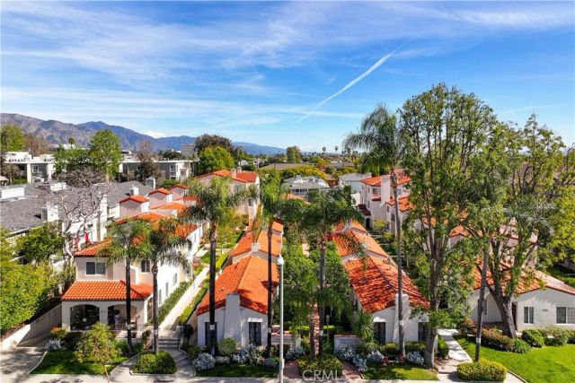 392 S Marengo 105, Pasadena, CA 91101