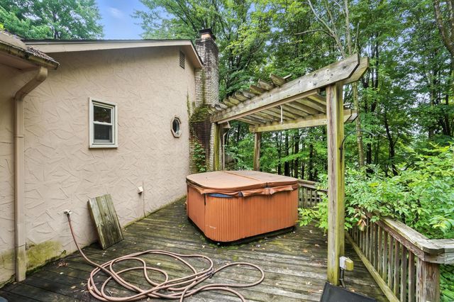 6253 Headley Heights Court, Columbus, OH 43230