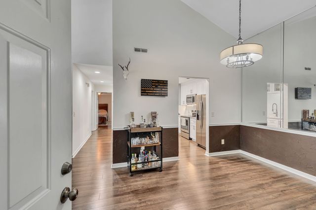 212 Post Creek Rd, Nashville, TN 37221