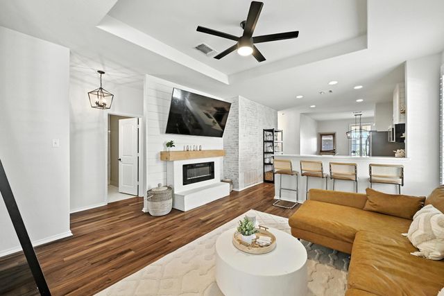 126 Silktassel WAY, Buda, TX 78610