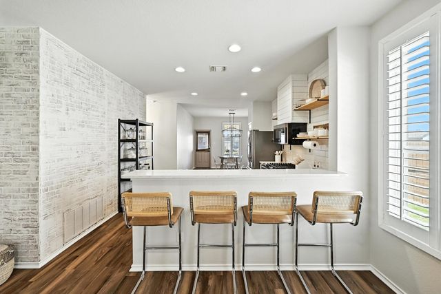 126 Silktassel WAY, Buda, TX 78610