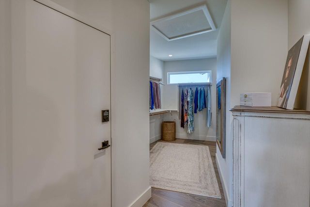 128 Westgate LOOP, Horseshoe Bay, TX 78657