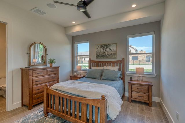 128 Westgate LOOP, Horseshoe Bay, TX 78657