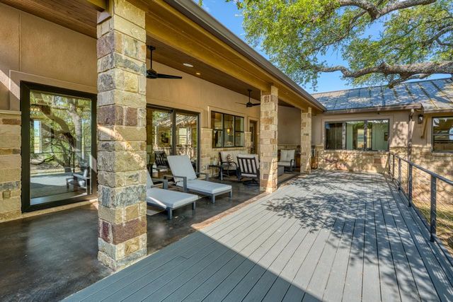 128 Westgate LOOP, Horseshoe Bay, TX 78657