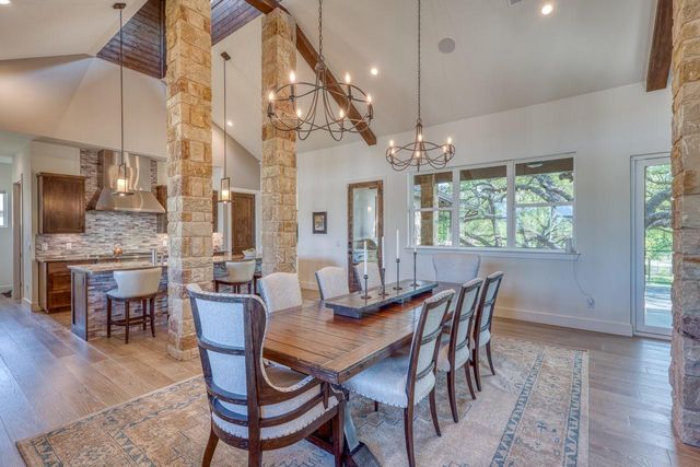 128 Westgate LOOP, Horseshoe Bay, TX 78657