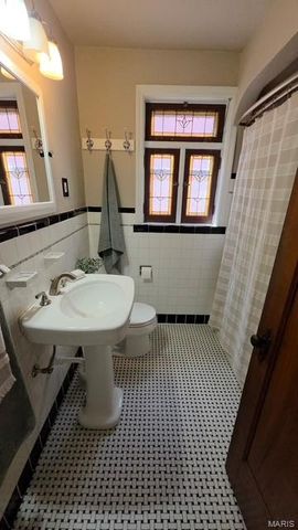 4046 Parker Avenue, St Louis, MO 63116