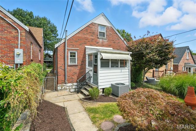 4046 Parker Avenue, St Louis, MO 63116