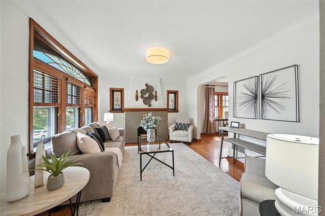 4046 Parker Avenue, St Louis, MO 63116