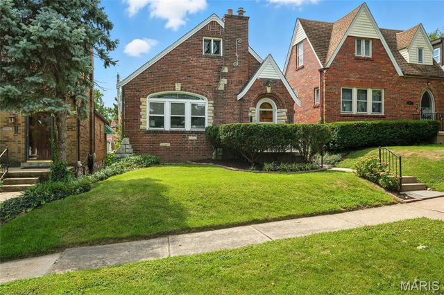 4046 Parker Avenue, St Louis, MO 63116