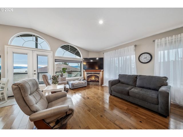 1213 ACACIA Ave, Garibaldi, OR 97118