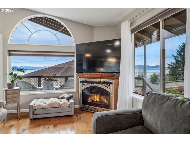 1213 ACACIA Ave, Garibaldi, OR 97118